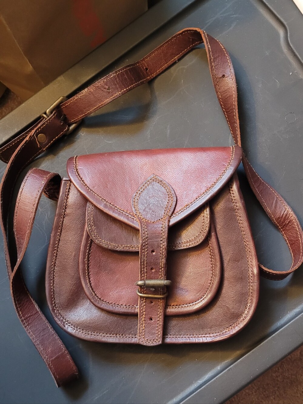 Classic Vintage  Brown Leather Crossbody Bag - LGB